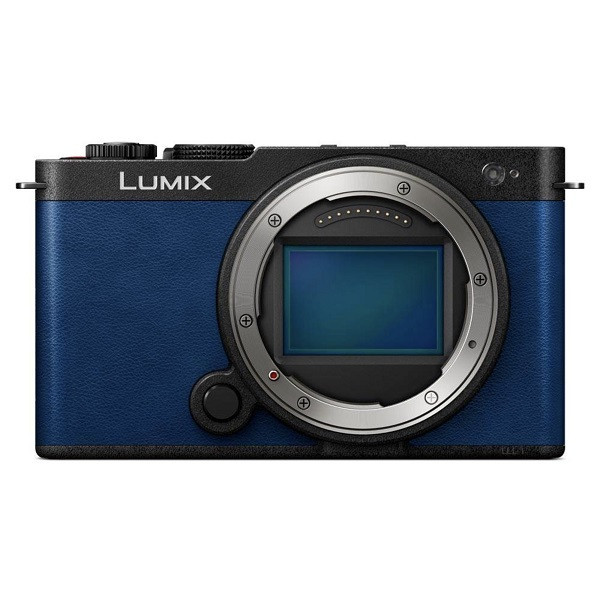 Panasonic Lumix DC-S9 Body (Kit Box, Body Only) Blue
